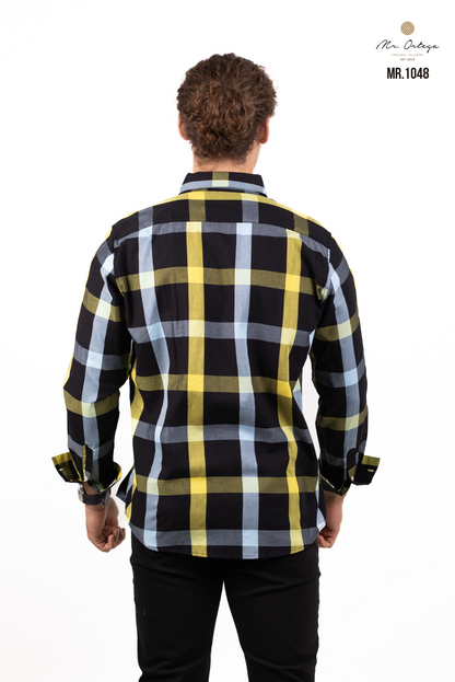 CAMISA CUADROS NEGROS Y AMARILLO DOBLE BOLSA