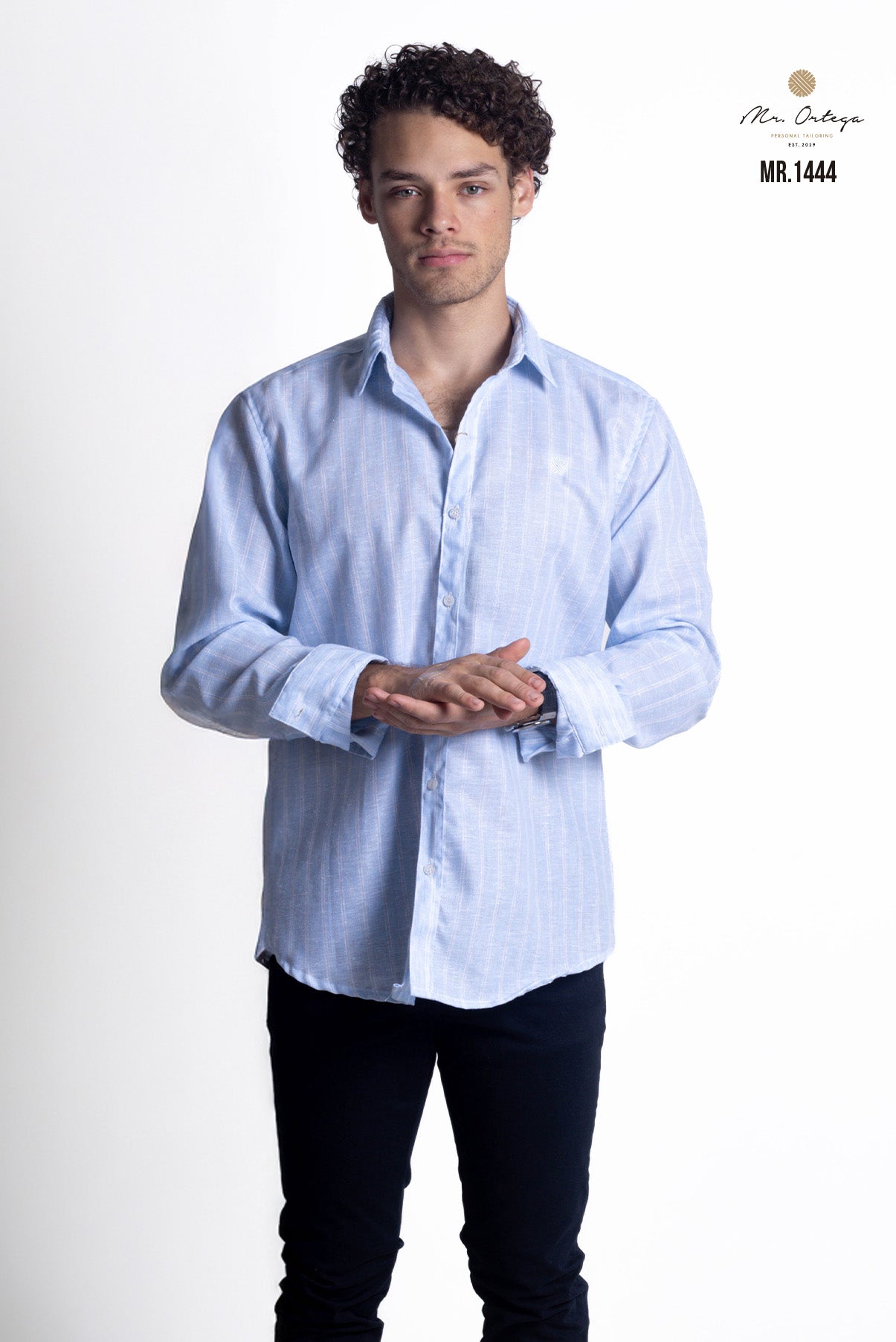 CAMISA LINEAS AZUL CLARO Y BLANCO