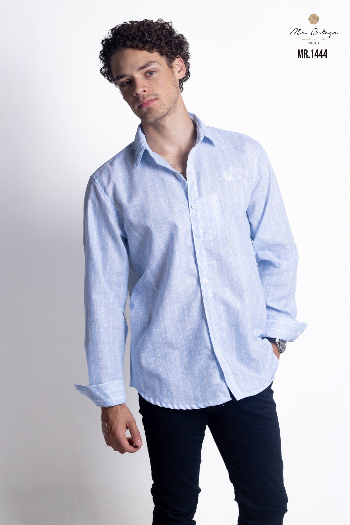 CAMISA LINEAS AZUL CLARO Y BLANCO